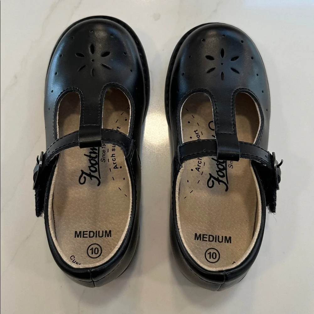 Footmates Black Sherry T strap Mary Jane Dress Shoes size 10 - Picture 3 of 6